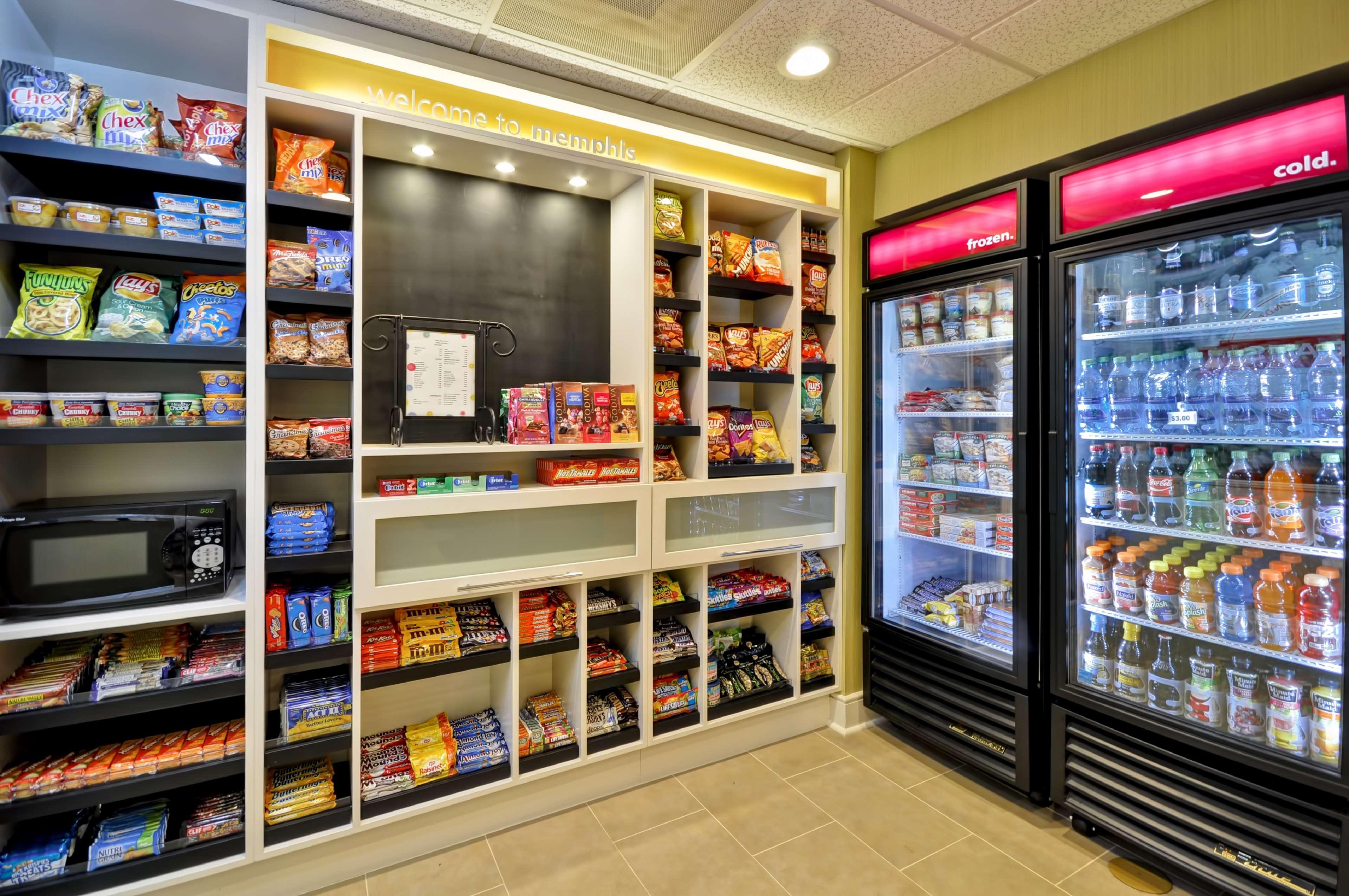 Hampton & East Germantown Area Hotel 3*