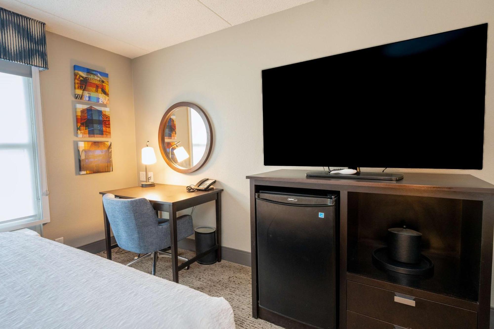 Hotel Hampton & East Germantown Area 3*